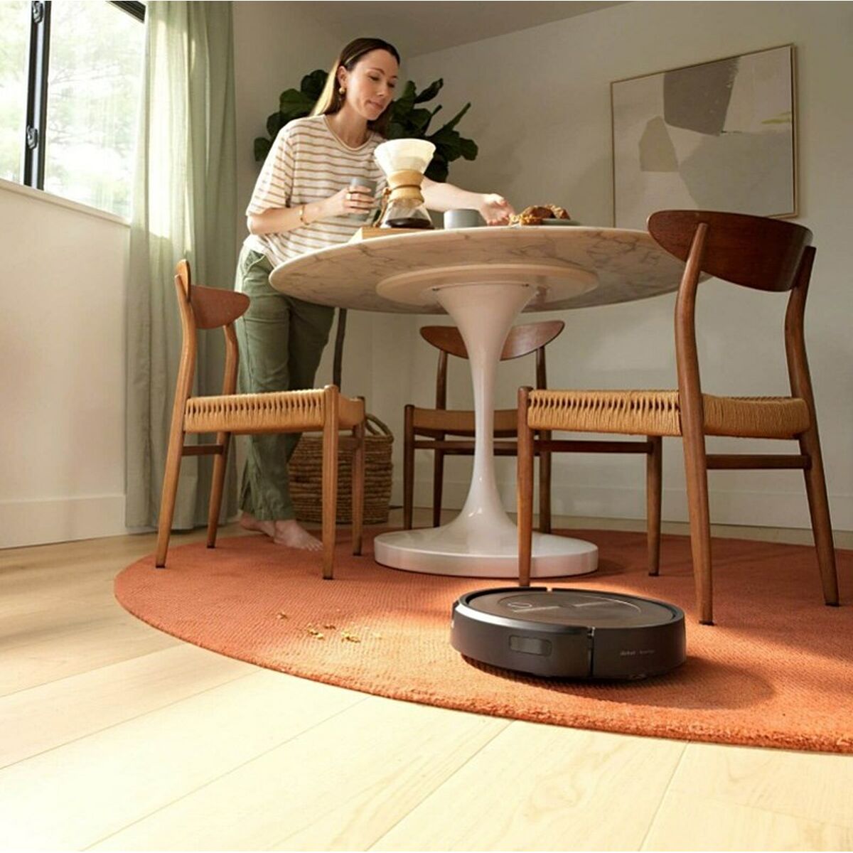 Robotický vysavač iRobot j915840